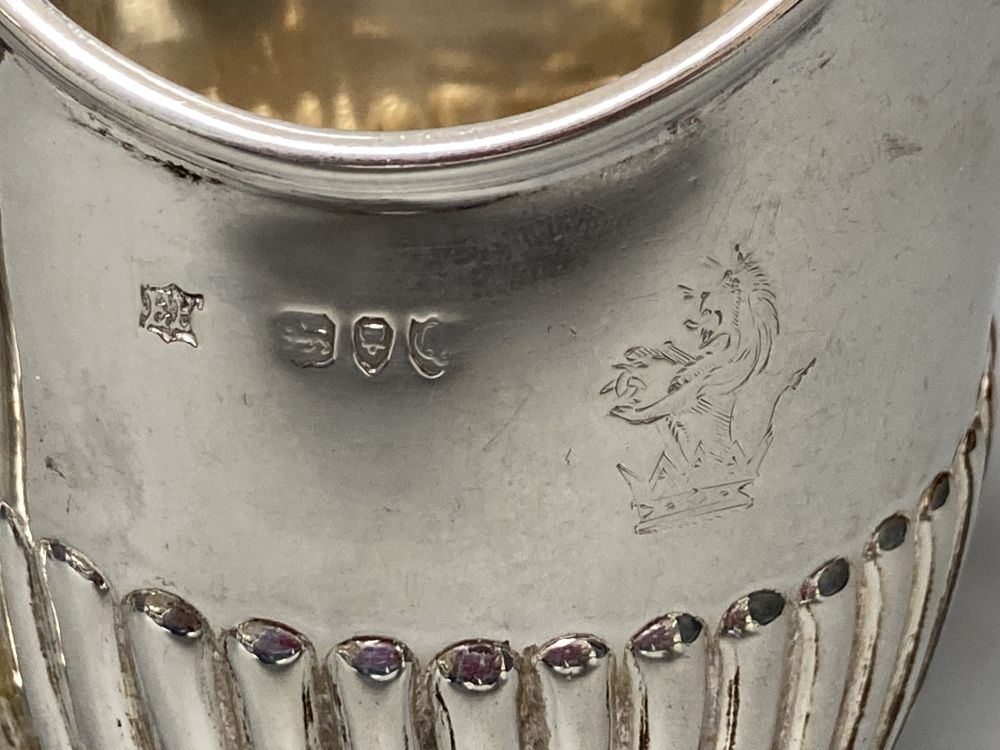 A late Victorian small silver cream jug, Birmingham, 1898, 57mm and a similar silver cream jug, London, 1891,